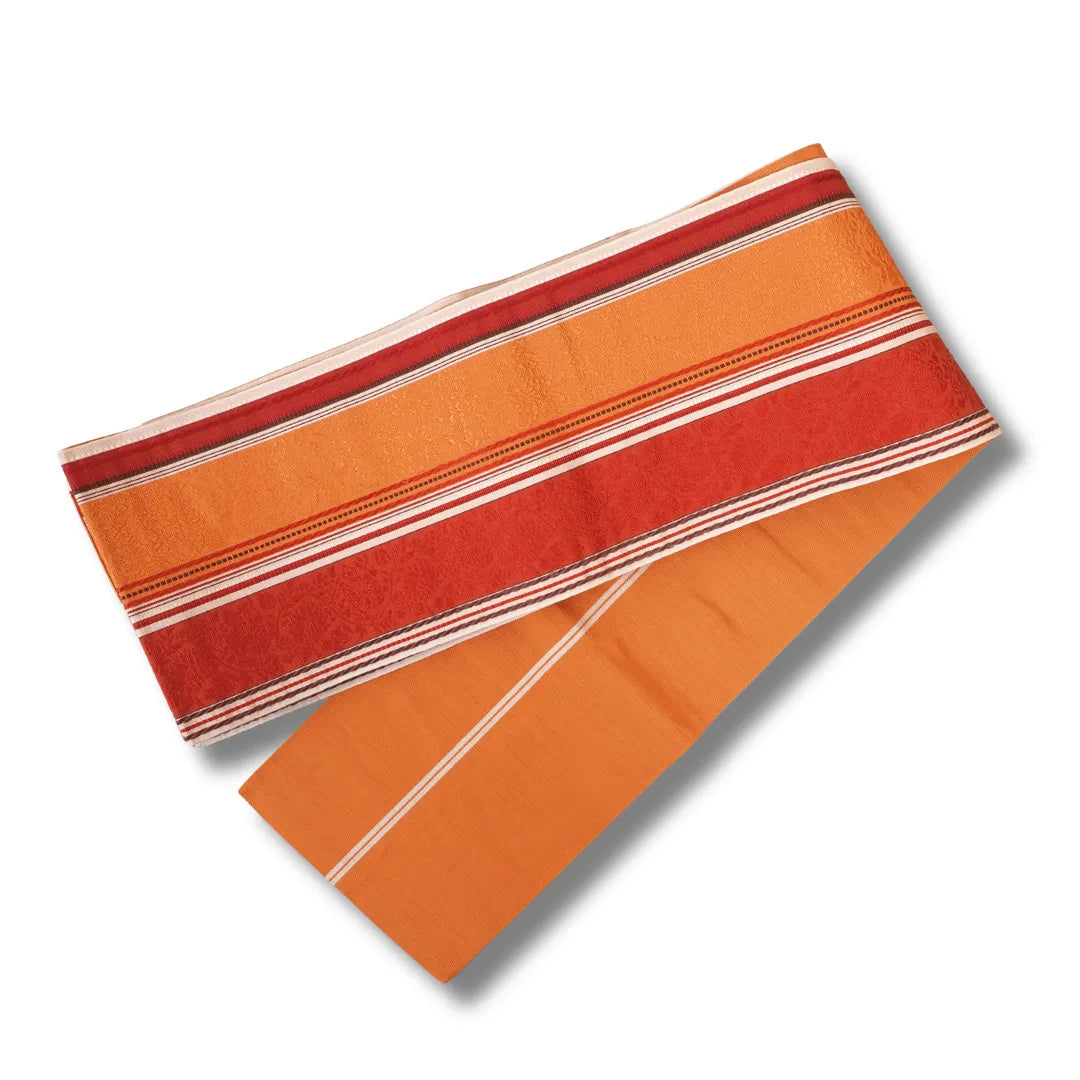 Gefalteter Hanhaba Obi in Orange und Rot mit Streifenmuster