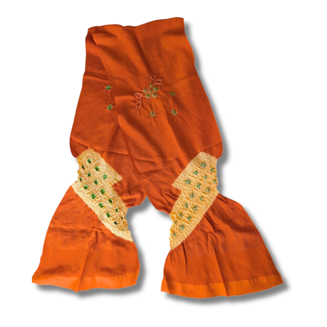 Oranger Obiage mit Shibori-Blüten & Hishi-Muster – reine Seide, ungetragen