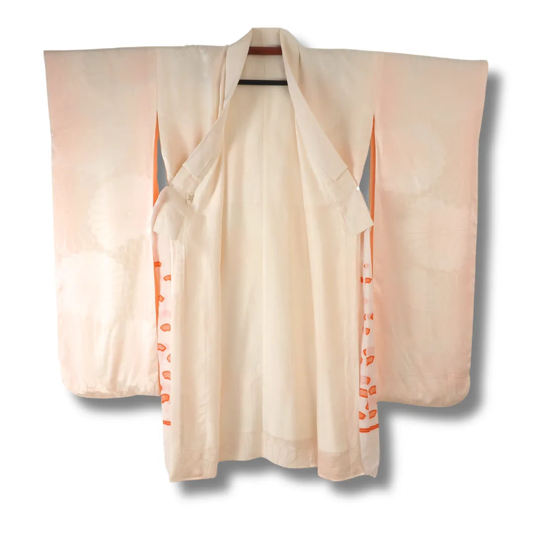 Vorderseite des japanischen Furisode Juban mit langen Ärmeln