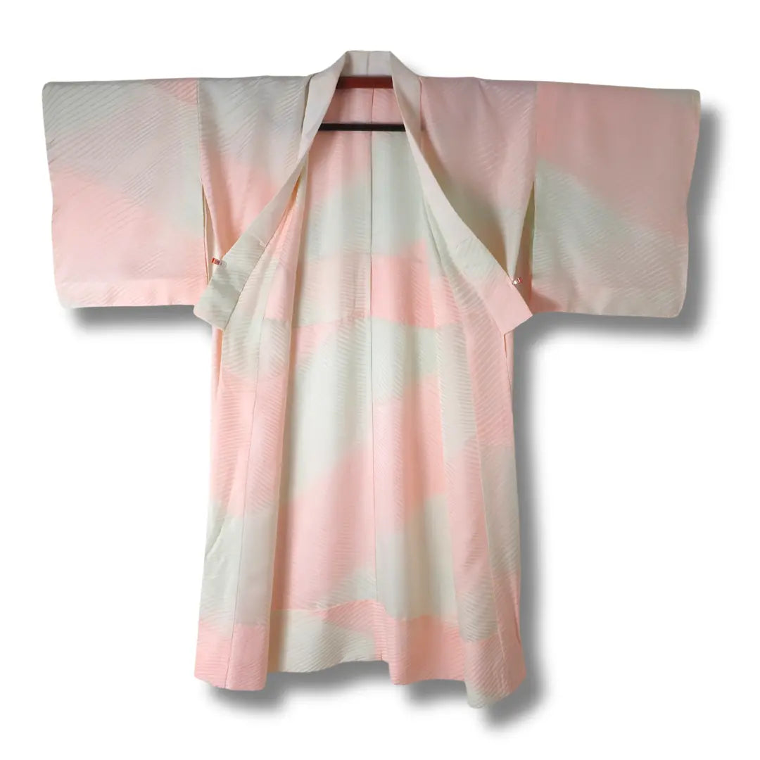 Innenansicht eines Vintage Damen Juban Unterkimono