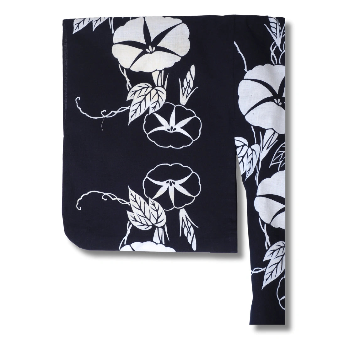 Vintage Damen Yukata Dunkelblau mit weißen Blumen – Sommerkimono