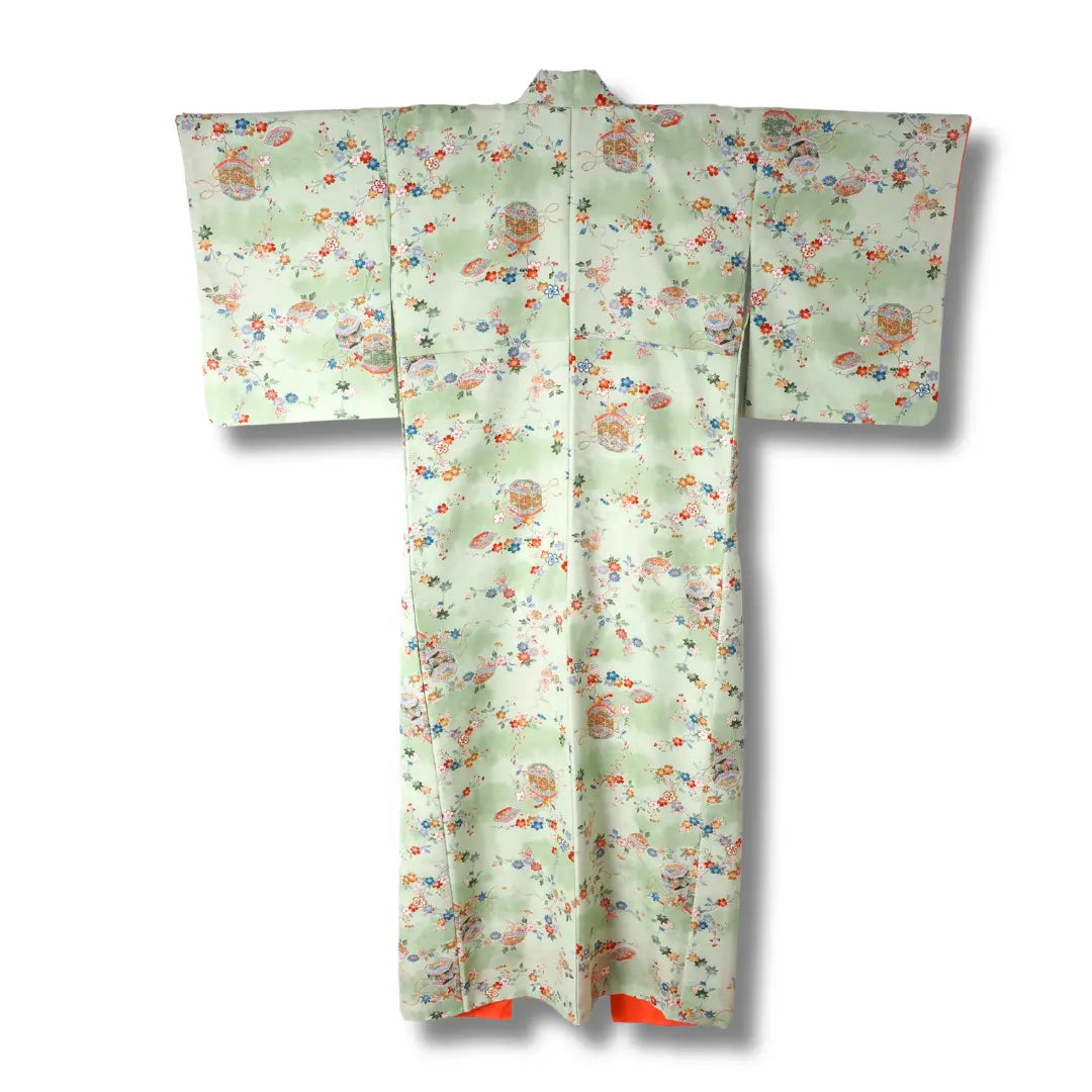 Rückseite des hellgrünen Vintage Komon Kimono