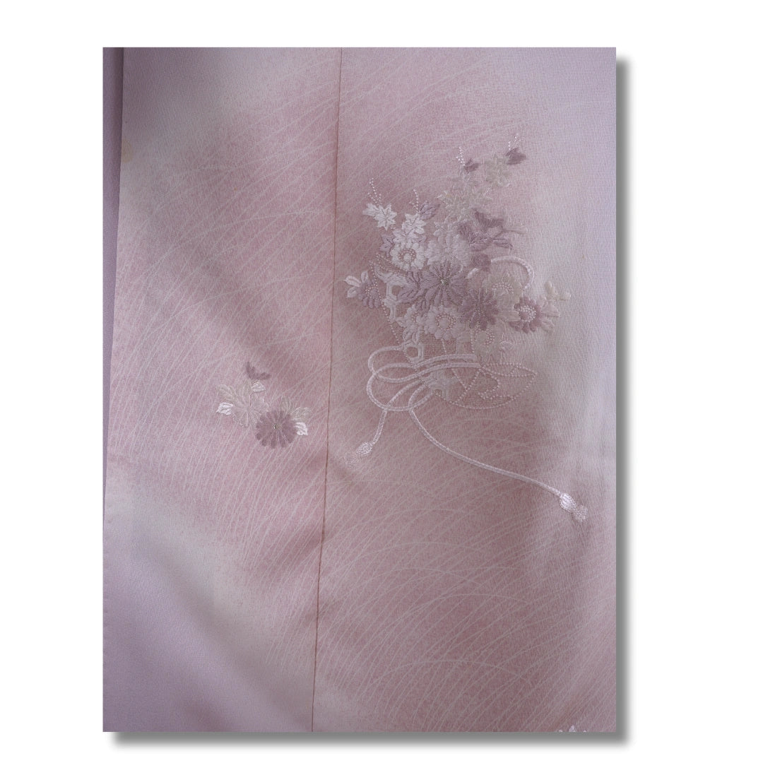 Vintage Kimono helllila mit weißen Blumen