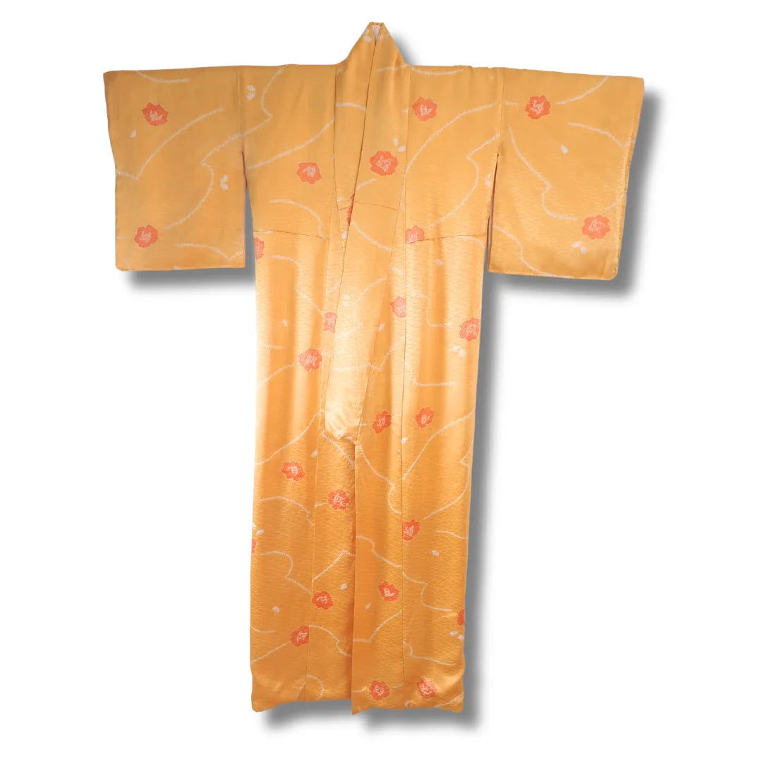 Vintage Komon Kimono hellorange mit Blumenmuster Vorderansicht