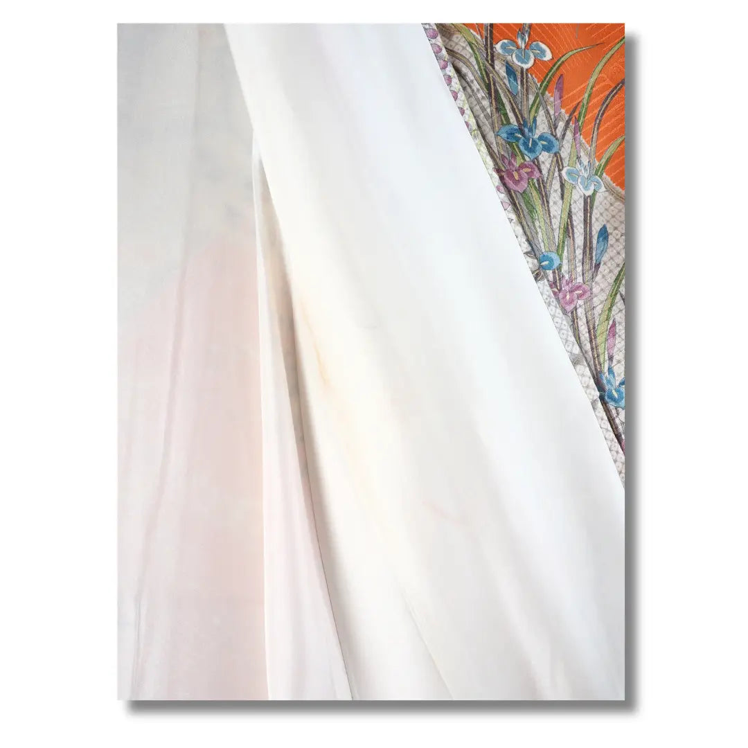 Detailaufnahme des Innenstoffes eines Kimono
