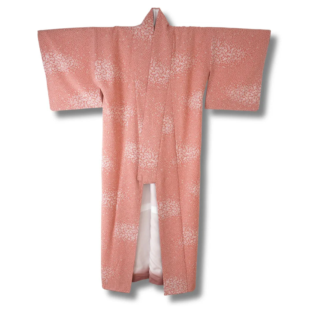 Vintage Damen Kimono pfirsichfarben mit feinem Blumenmuster Vorderansicht