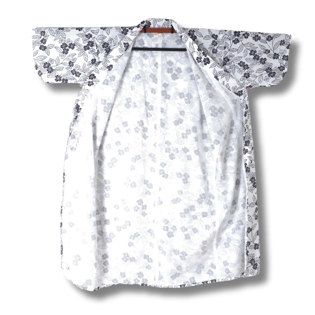 Vintage Damen Yukata / Nemaki blau-weiß Blumen