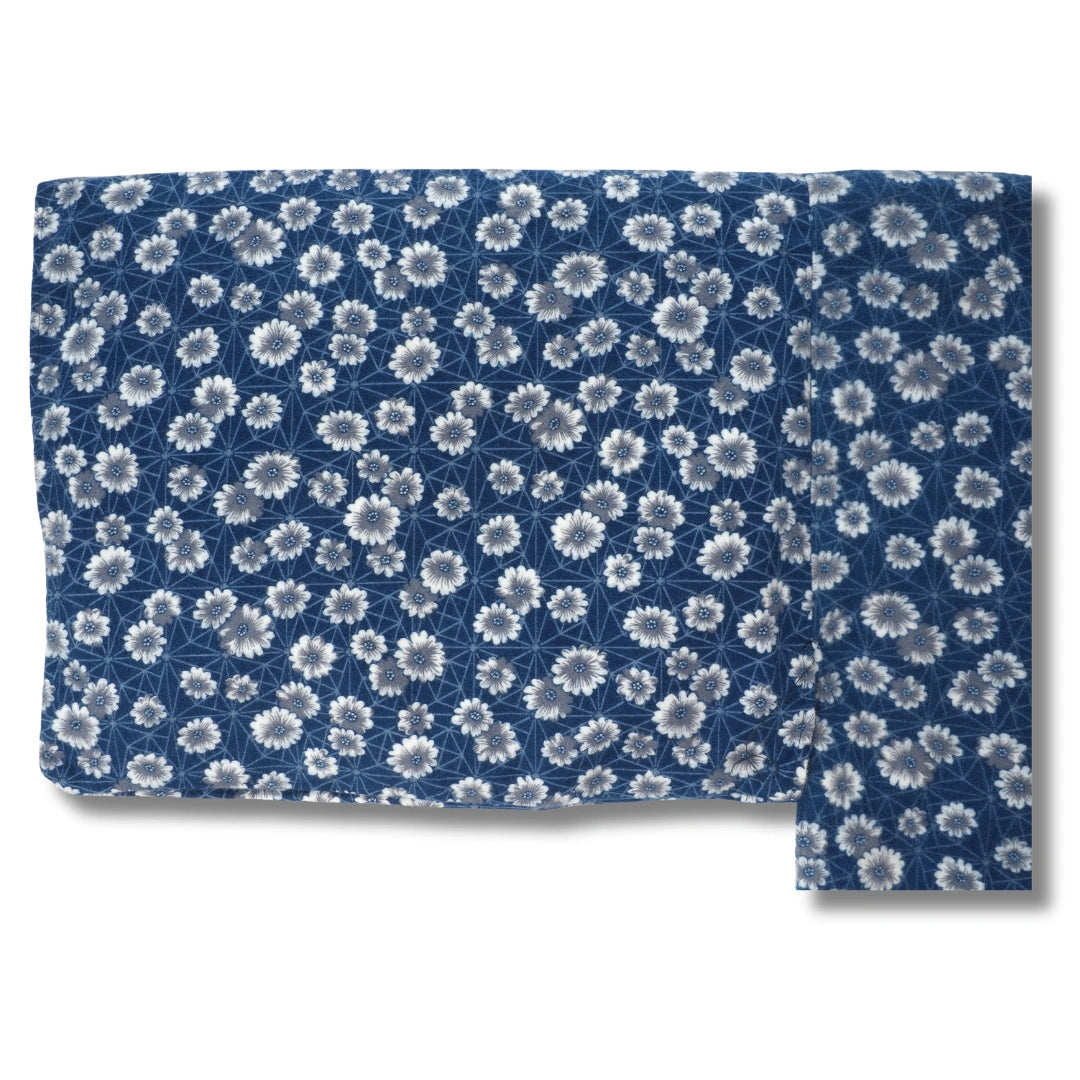 Vintage Damen Yukata Blau-Weiß mit Floralmuster