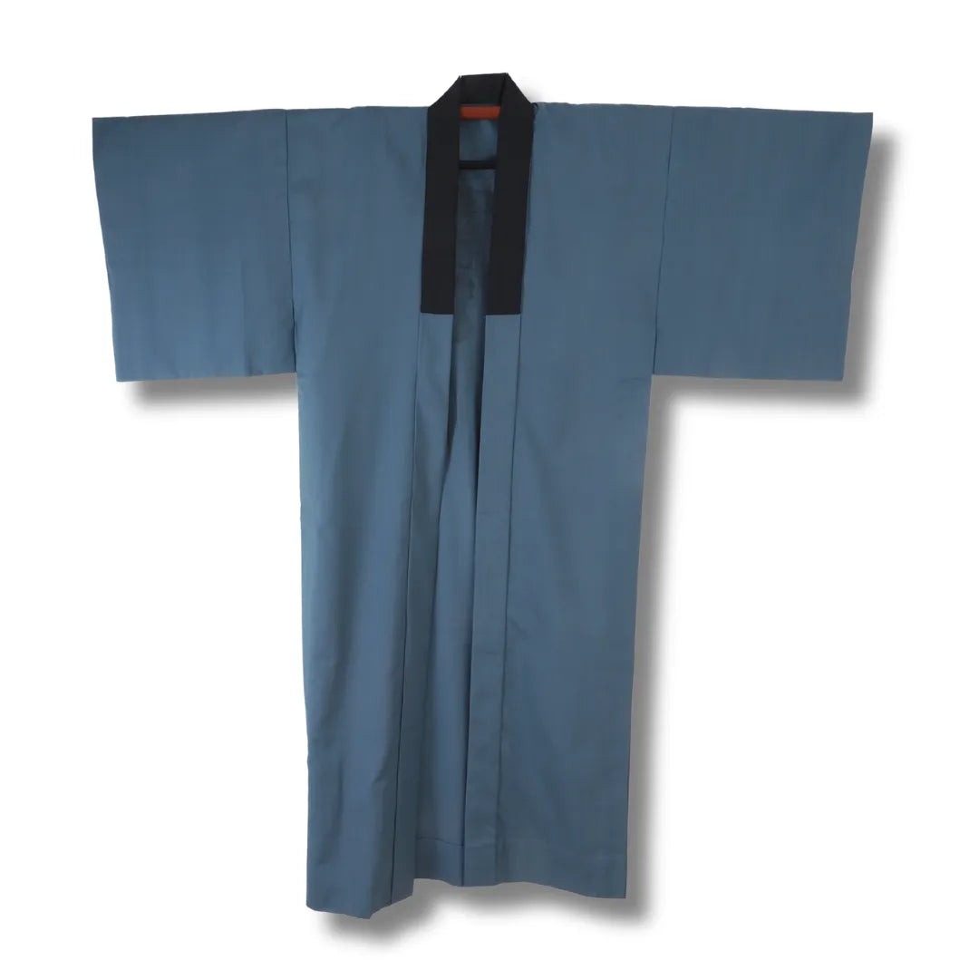 Vintage Herren Juban in Blau mit Shinto-Schrein Motiv Vorderansicht