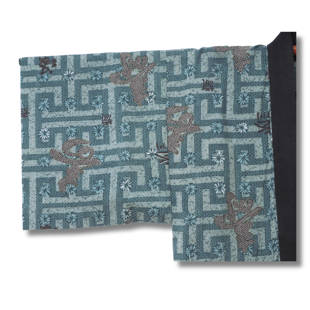 Vintage Herren Juban Labyrinth Schriftzeichen und Kreise