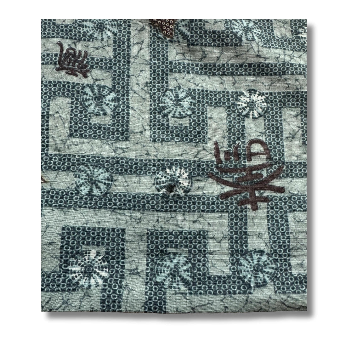 Vintage Herren Juban Labyrinth Schriftzeichen und Kreise