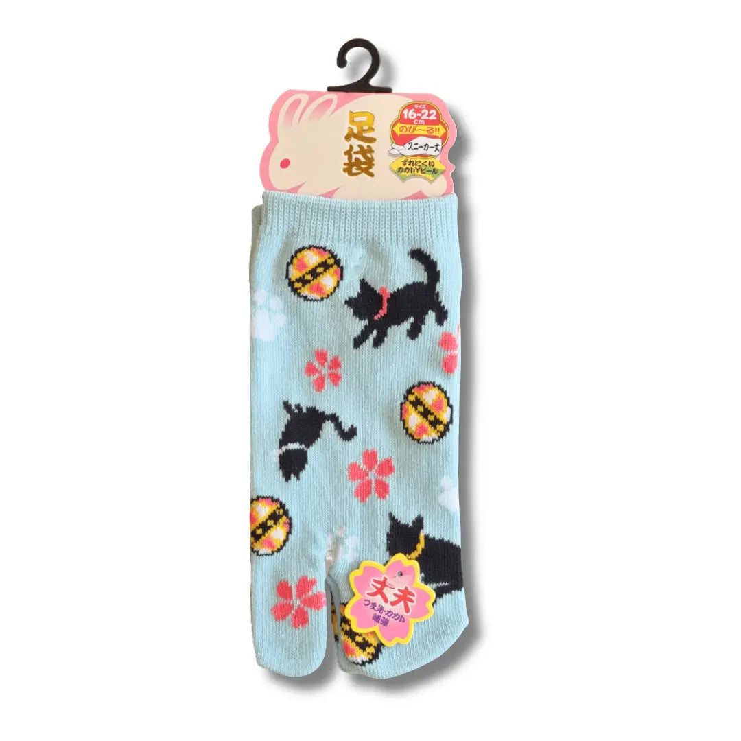 Kinder Tabi Socken hellblau mit Katzen Motiv Vorderseite – japanische Zehensocken #farbe_Blau