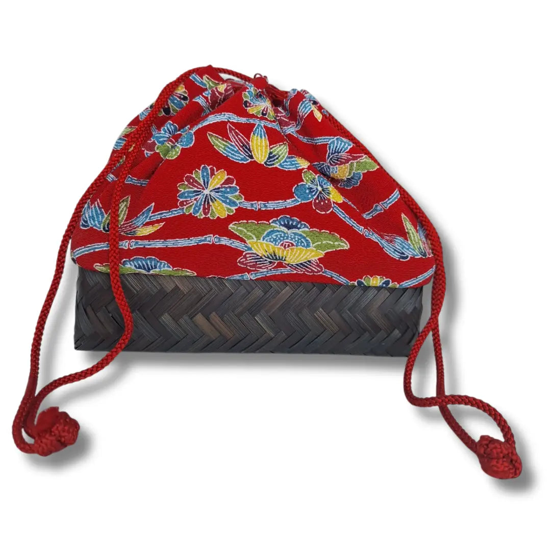 Vintage Kinchaku Takekago Bambus Korbtasche – Chrysanthemen & traditionelle Muster