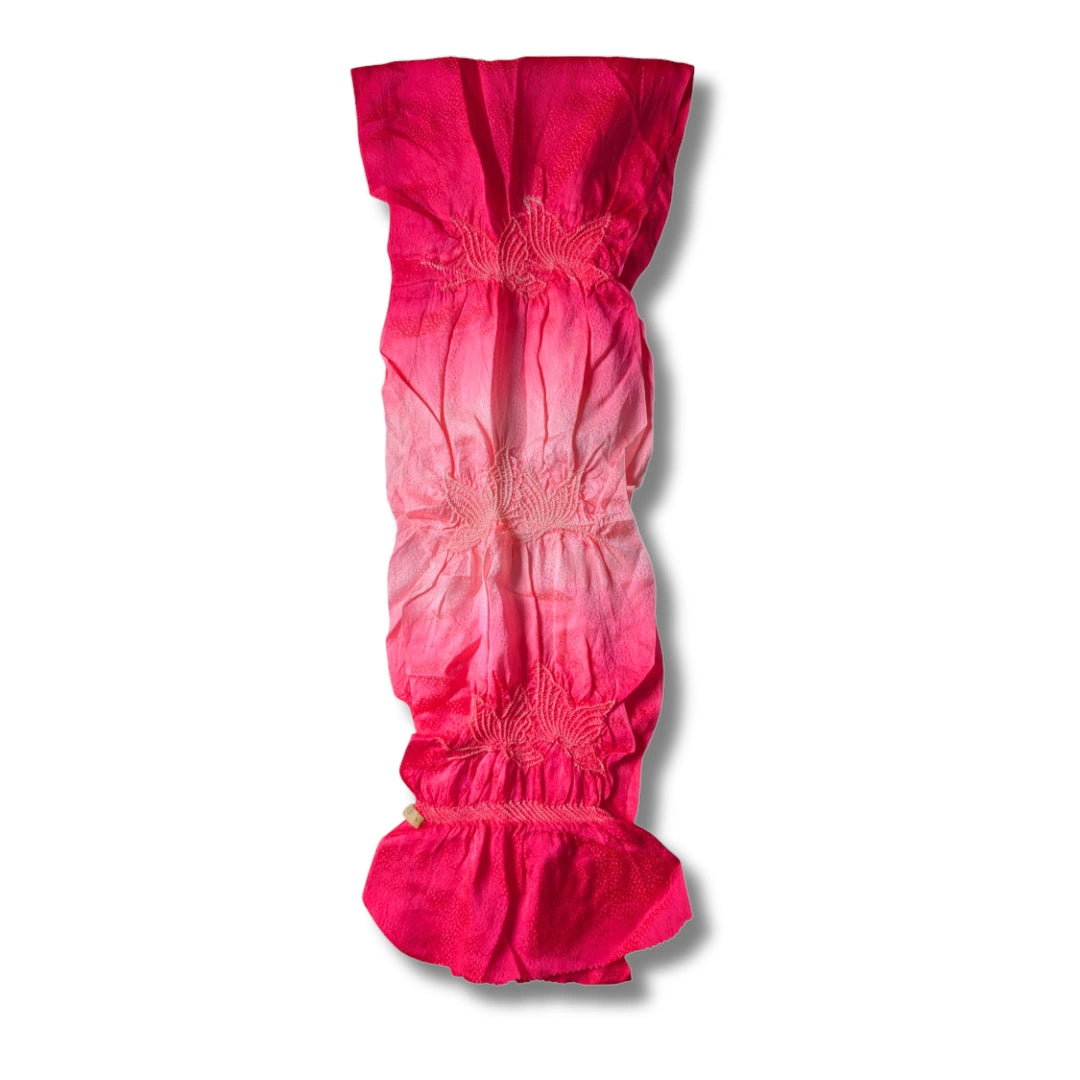 Obiage aus Seide in Rosatöne Shibori ungetragen