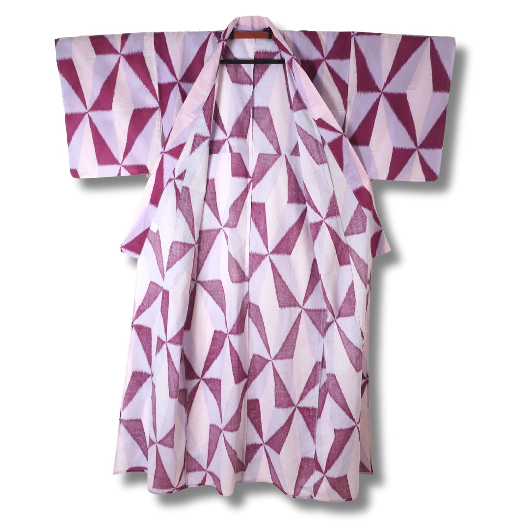 Damen Yukata mit lila Dreiecken 