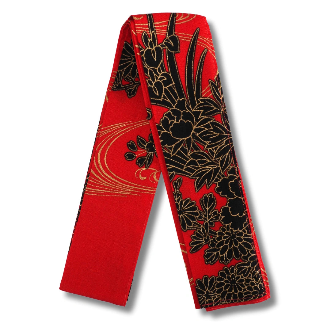 Damen Yukata rot mit schwarzen Blumen