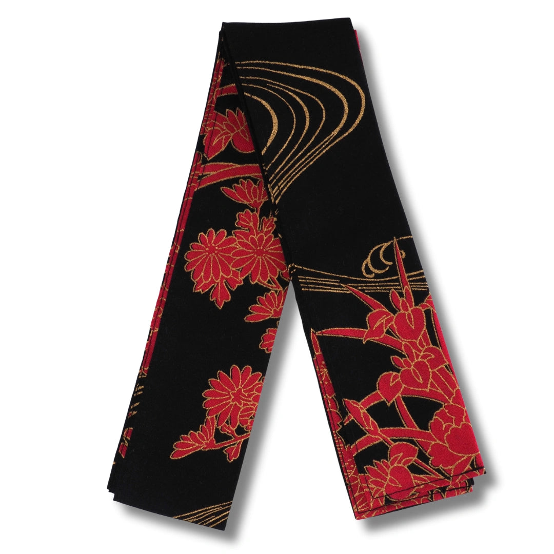 Damen Yukata schwarz mit roten Blumen & Goldakzenten