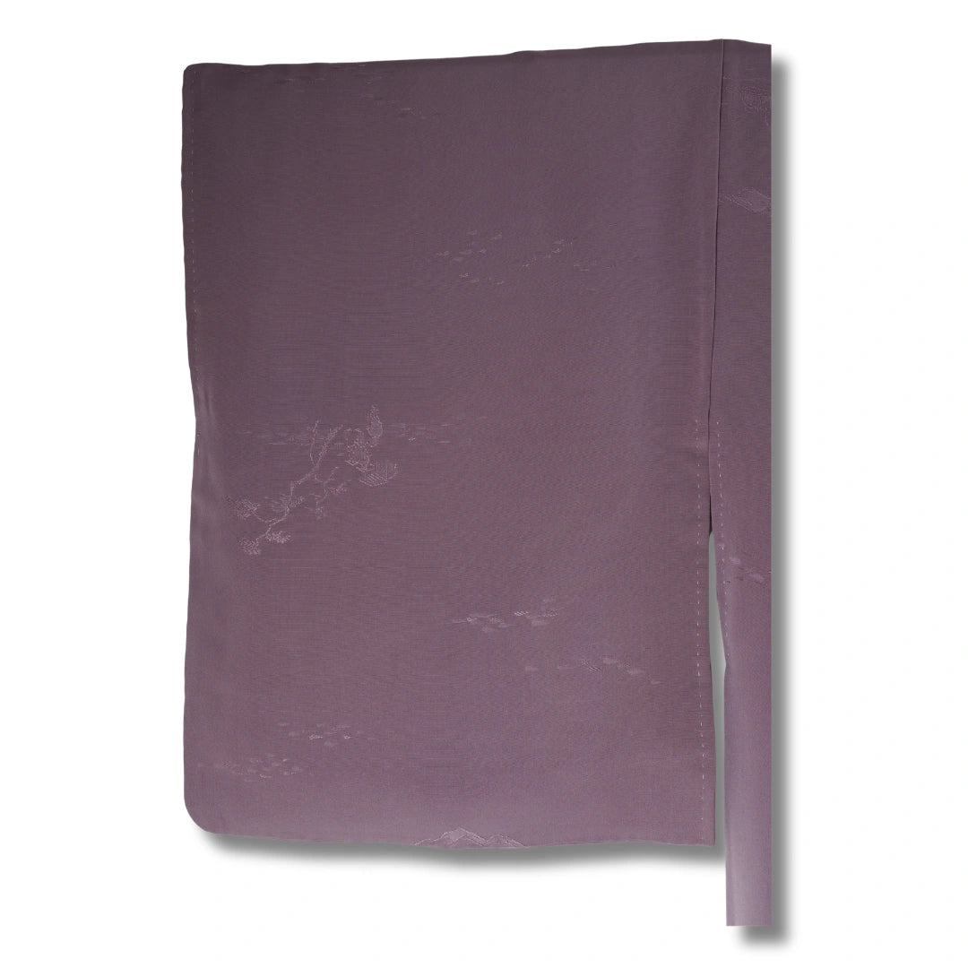 Detailansicht des helllila Kimono Stoffes mit feinem Muster