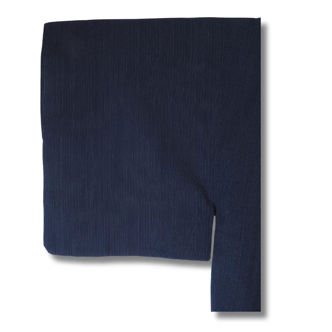 Ämrelansicht des navyfarbenen Herren Yukata in Größe L