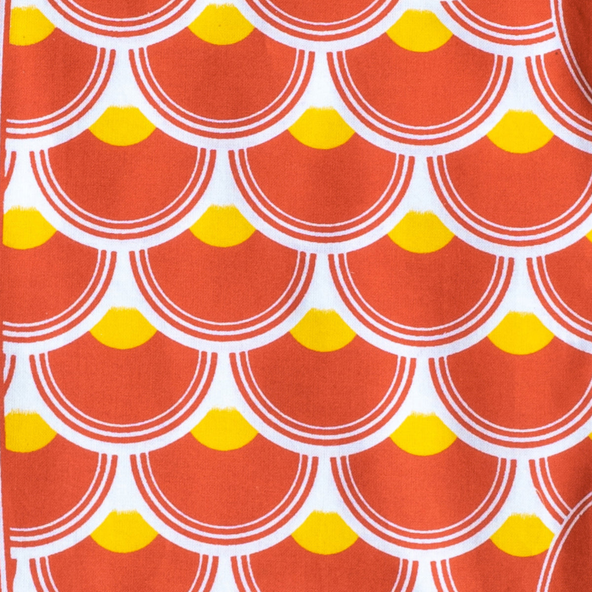 Muster von roten Halbkreisen mit gelb #farbe_Rot