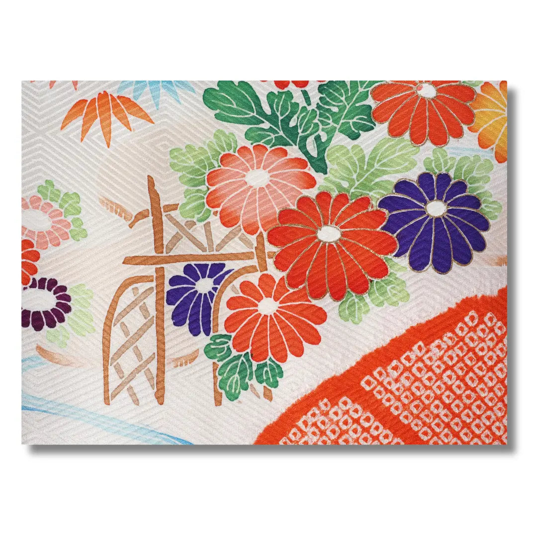 Kunstvolle florale Muster auf japanischem Vintage Kimono Stoff