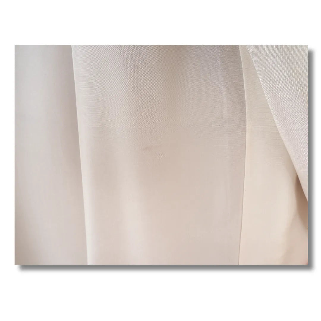 Nahaufnahme des cremefarbenen Innenfutters am Vintage Damen-Kimono
