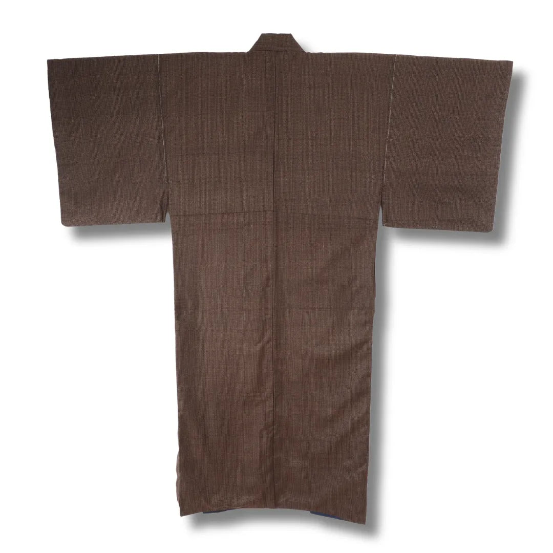 Rückansicht des dunkelbraunen Vintage Herren-Kimono mit Heftfäden