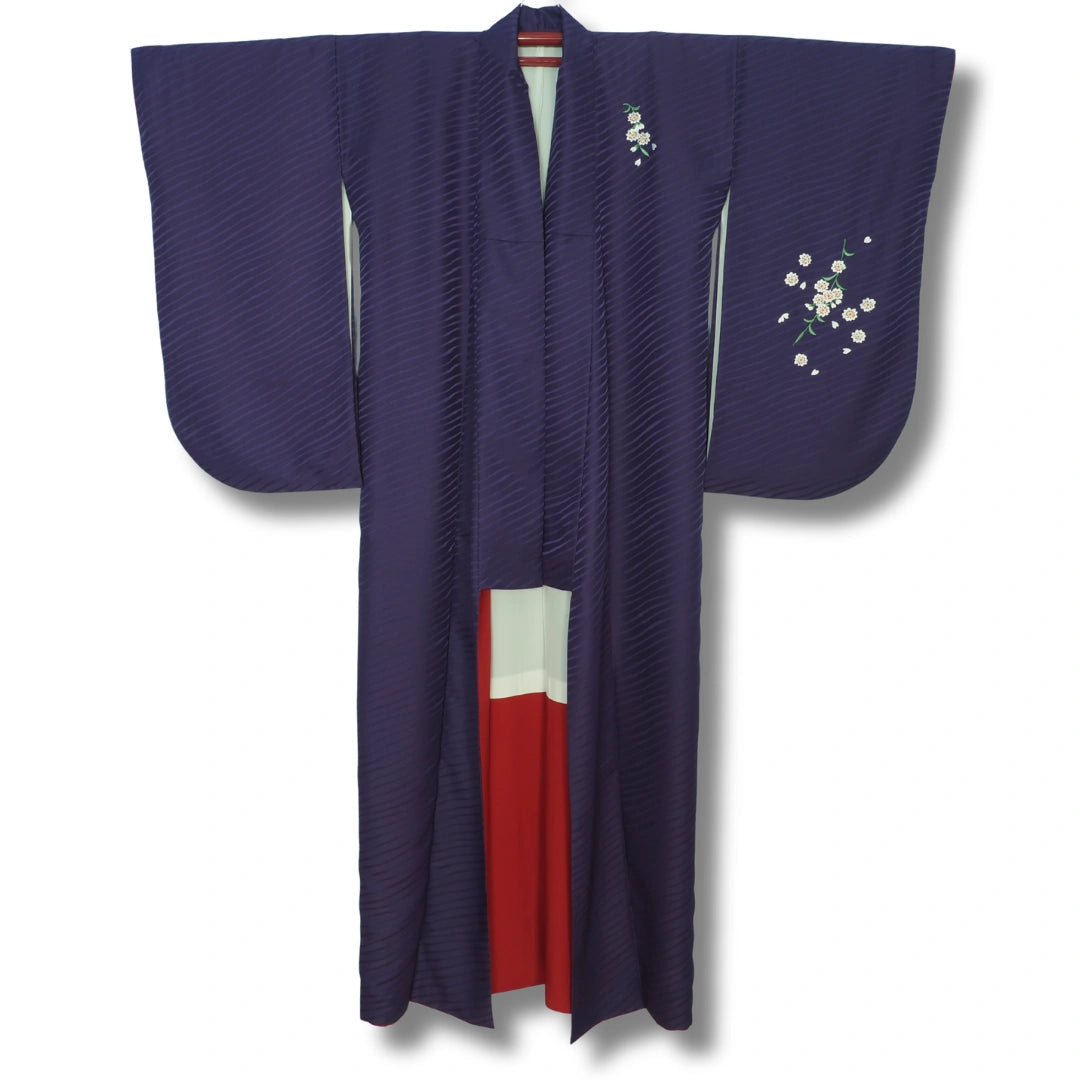 Vintage Damen Kimono Lila mit Kirschblüten-Stickerei #farbe_Lila