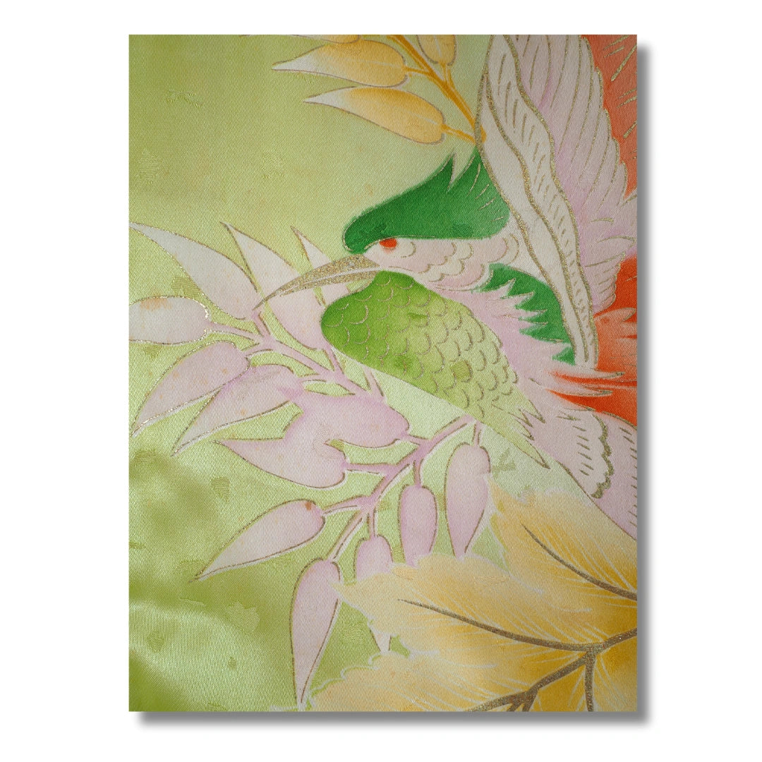 Vintage Damen Furisode Kimono Hellgrün mit Vogel- & Blumenstickerei