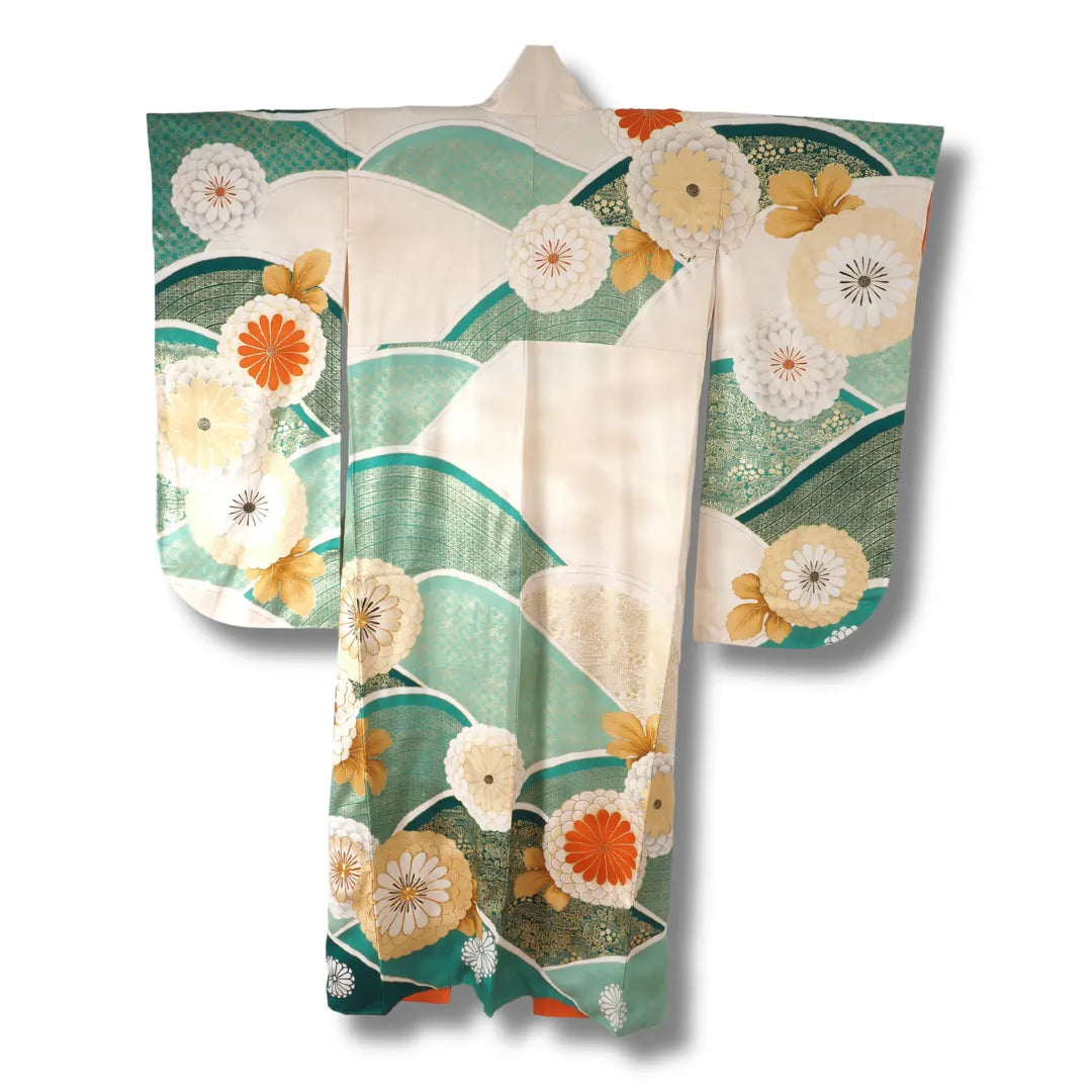 Rückansicht Furisode Kimono mit Blumenmuster