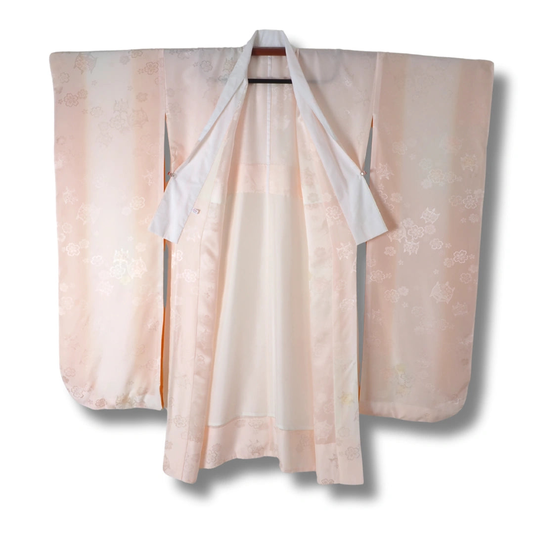Vintage Furisode-Juban Hellrosa mit Blütenmuster