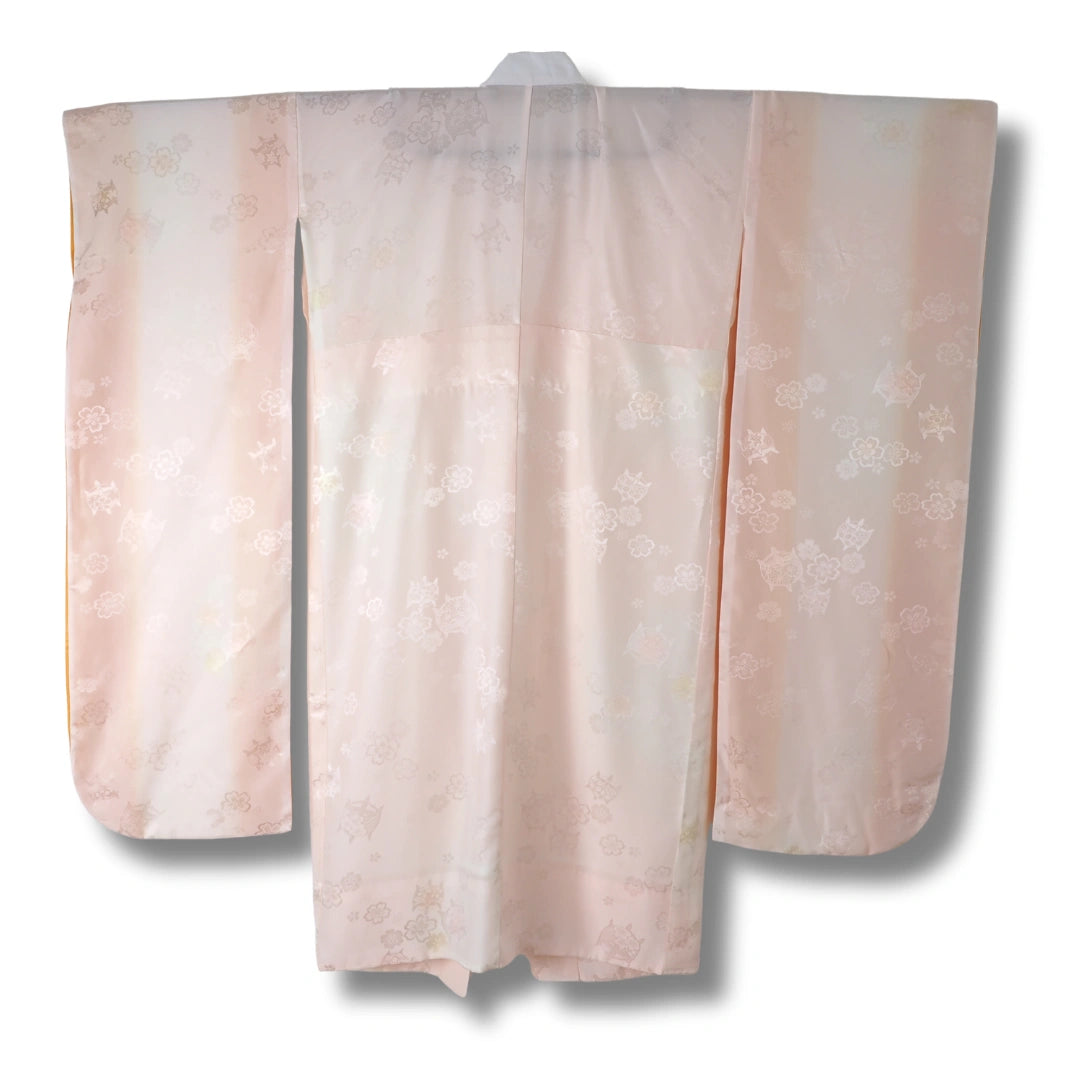 Vintage Furisode-Juban Hellrosa mit Blütenmuster