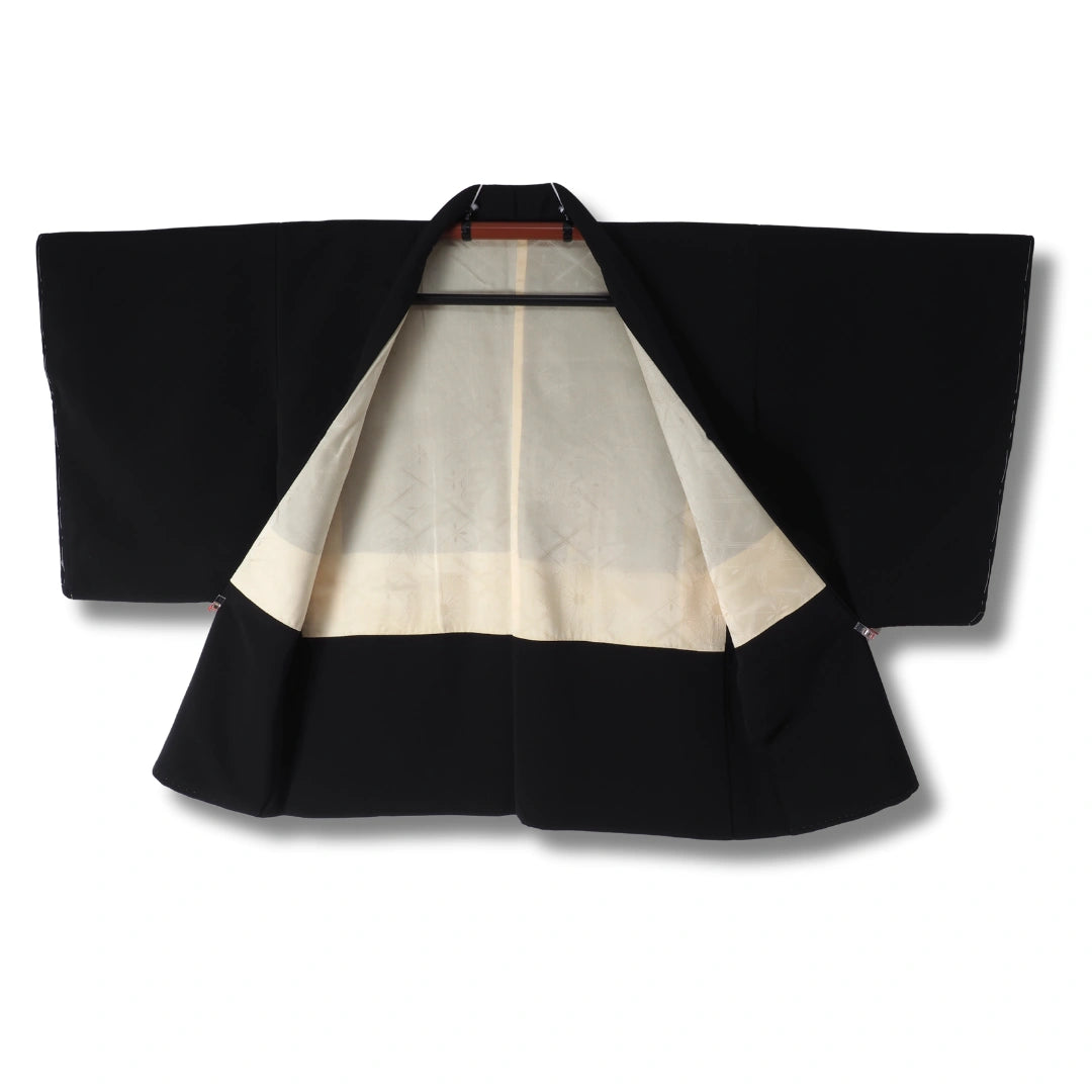 Vintage Damen Haori Schwarz mit lila Blumen