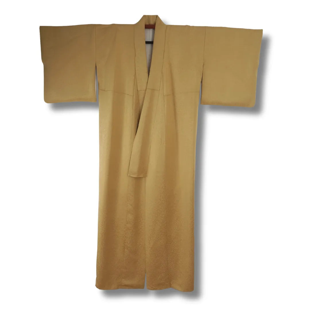 Vintage Damen Iromuji-Kimono in warmem Gold, einfarbig, Frontansicht