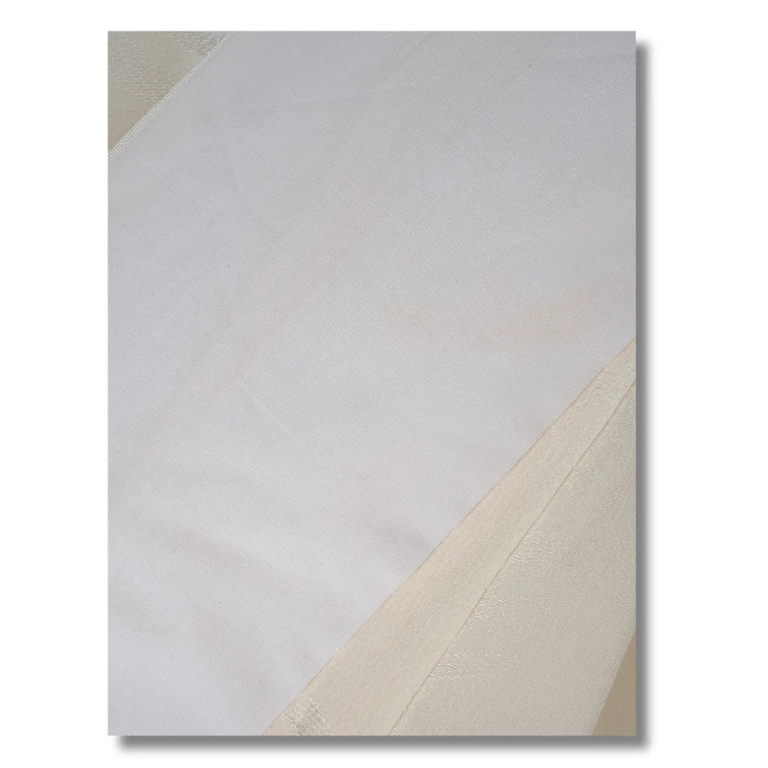 Detailaufnahme Innenseite des Vintage Damen Juban creme