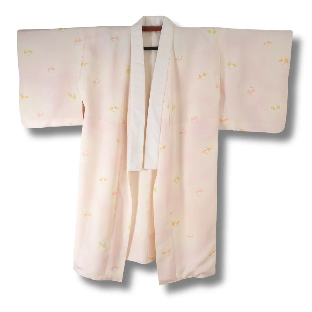 Vintage Damen Juban creme rosa mit Figurenmuster Vorderansicht