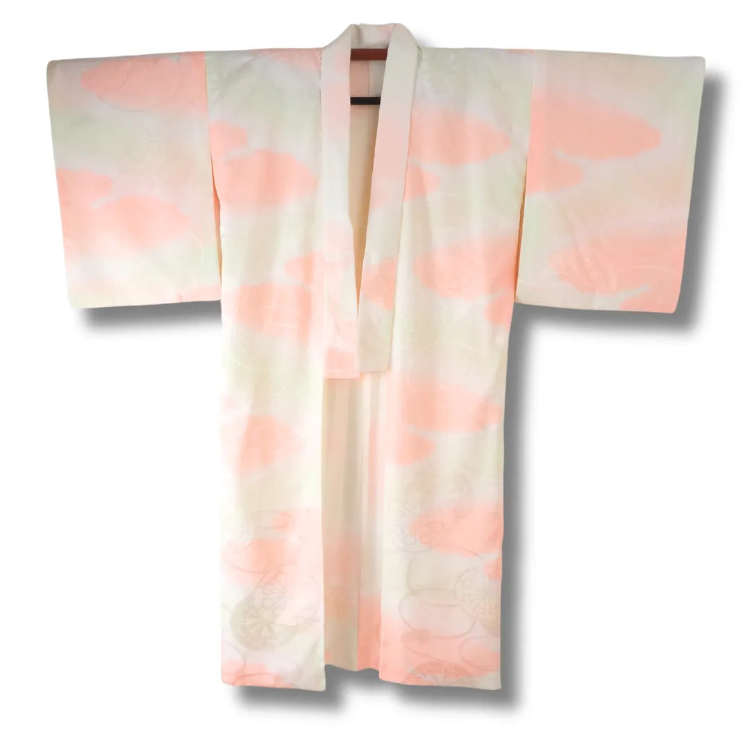 Vintage Damen Juban creme rosa mit Muster Vorderansicht