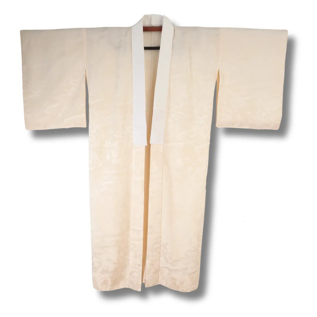 Vintage Nagajuban Damen creme Vorderansicht aus Japan