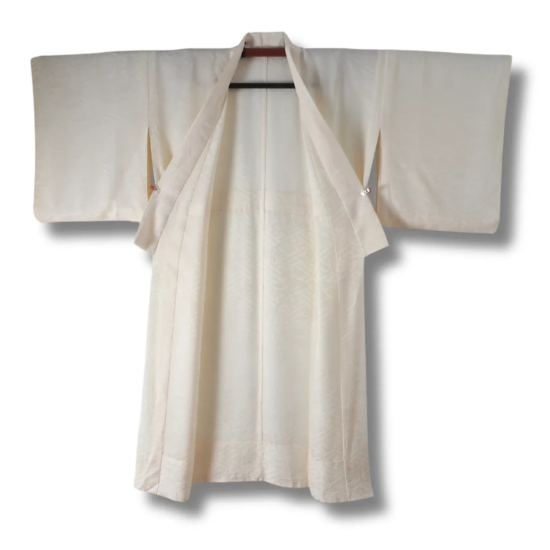 Vorderseite des traditionellen Vintage Juban aus Japan, geöffnet