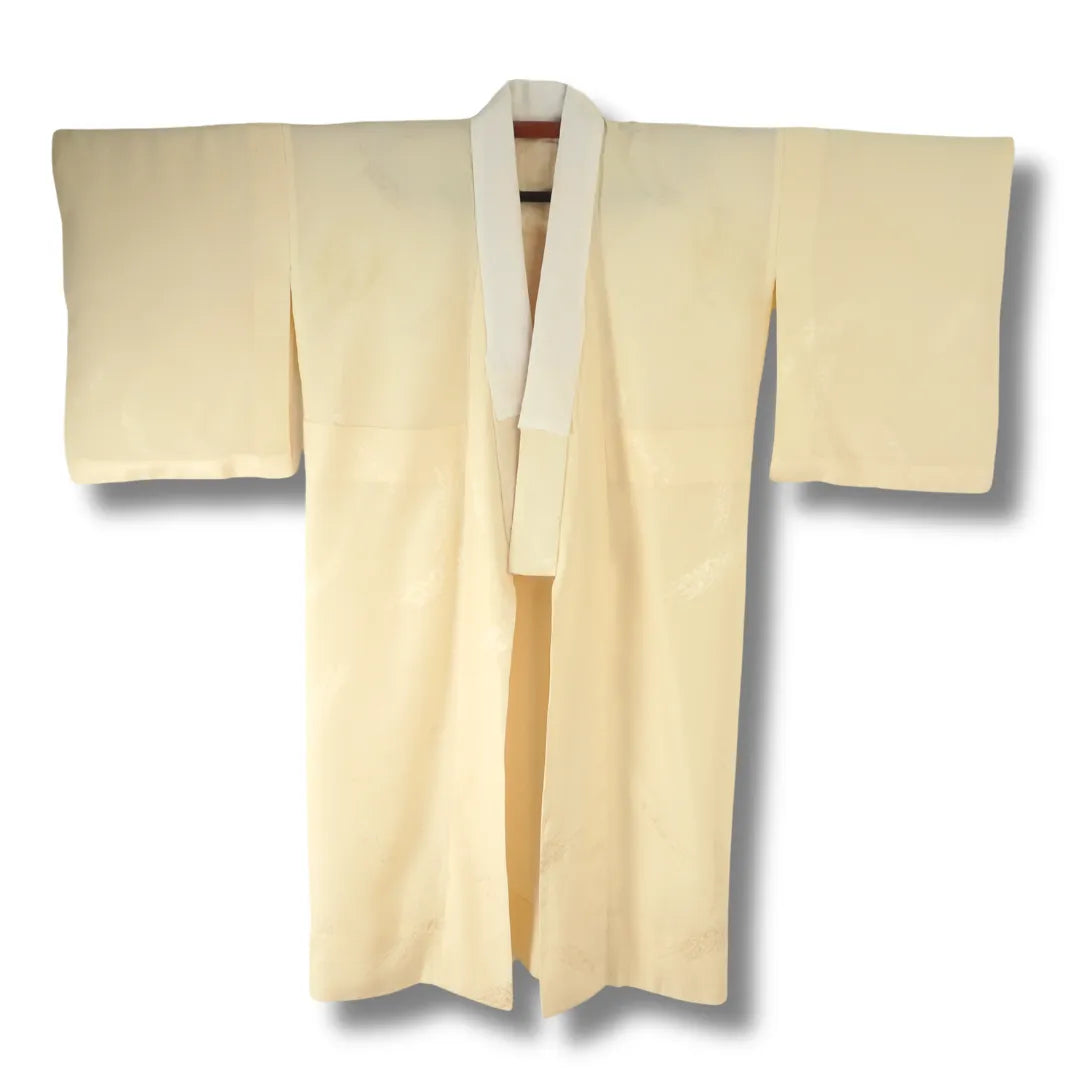 Vintage Nagajuban Damen hellgelb Vorderansicht aus Japan