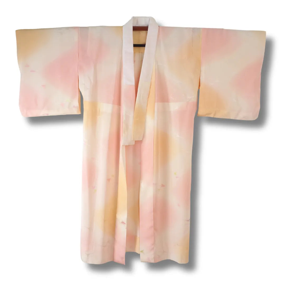 Vintage Nagoya Juban in Hellgelb und Rosa mit sanftem Farbverlauf Vorderansicht