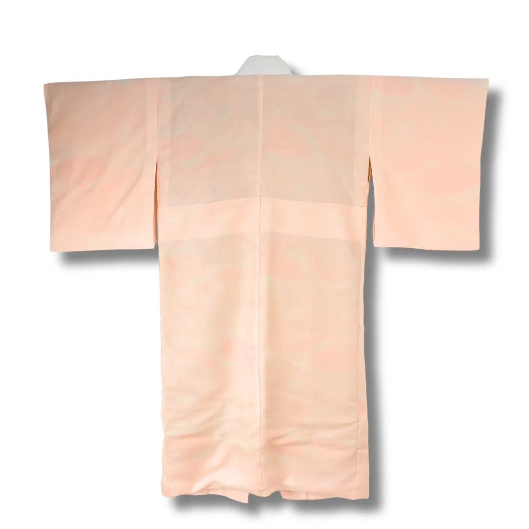 Rückansicht des rosa Vintage Nagajuban für Damen