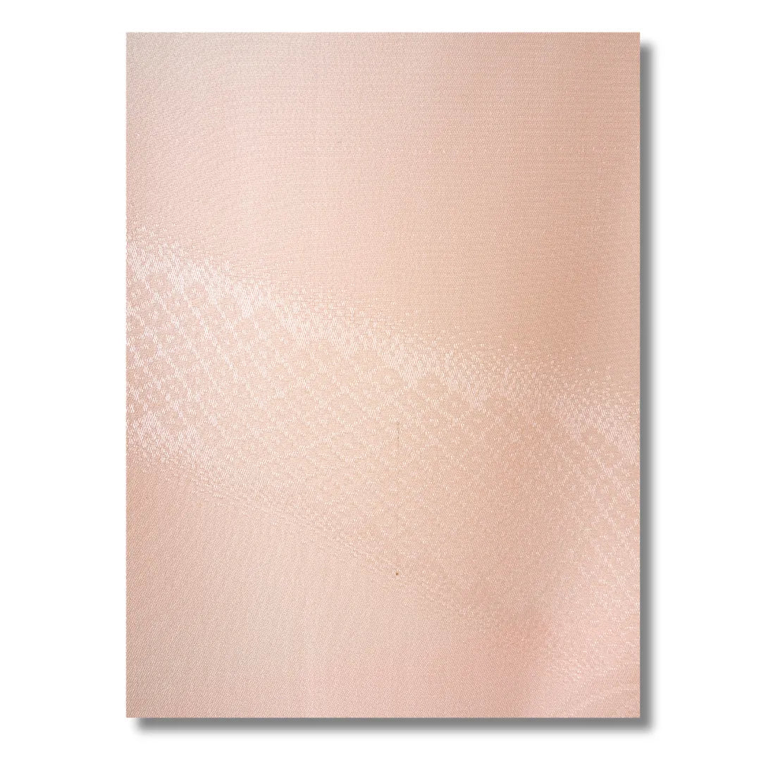 Stoffdetail des Vintage Nagajuban in Rosa und Creme