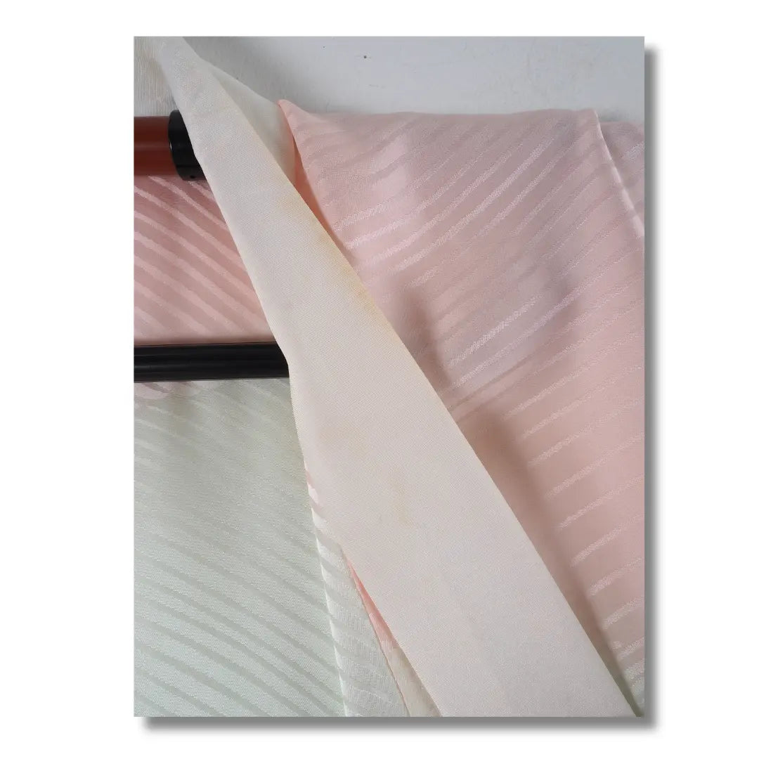 Detailaufnahme des Stoffes eines Vintage Unterkimono