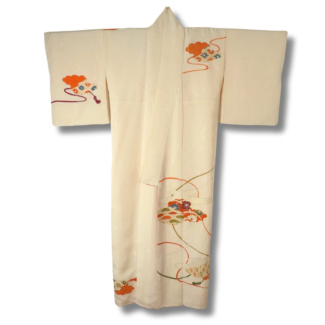 Vintage Damen Houmongi Kimono Beige mit Blumen