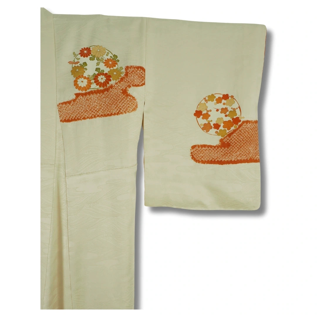Vintage Damen Kimono Creme – Houmongi mit Blumenmotiv