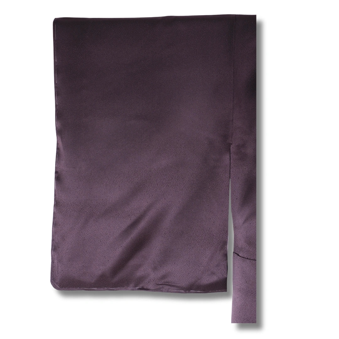 Ärmel eines dunkellila Homongi Kimono