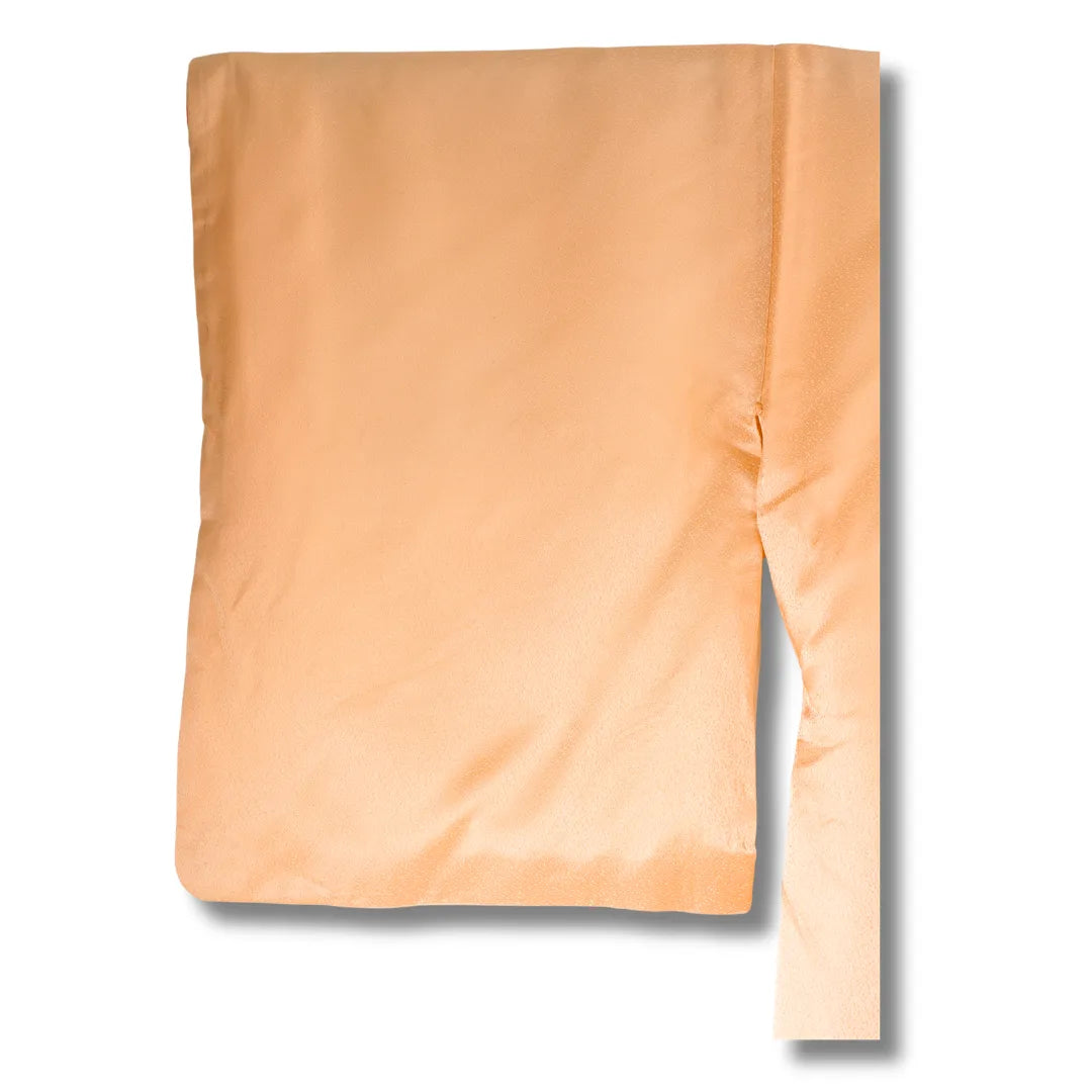 Detailaufnahme Stoff in Hellorange mit feiner Struktur