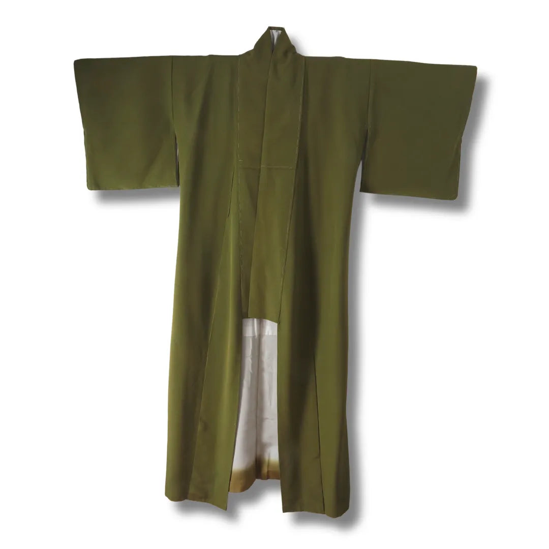 Vintage Damen Iromuji Kimono in khakigrün Vorderansicht