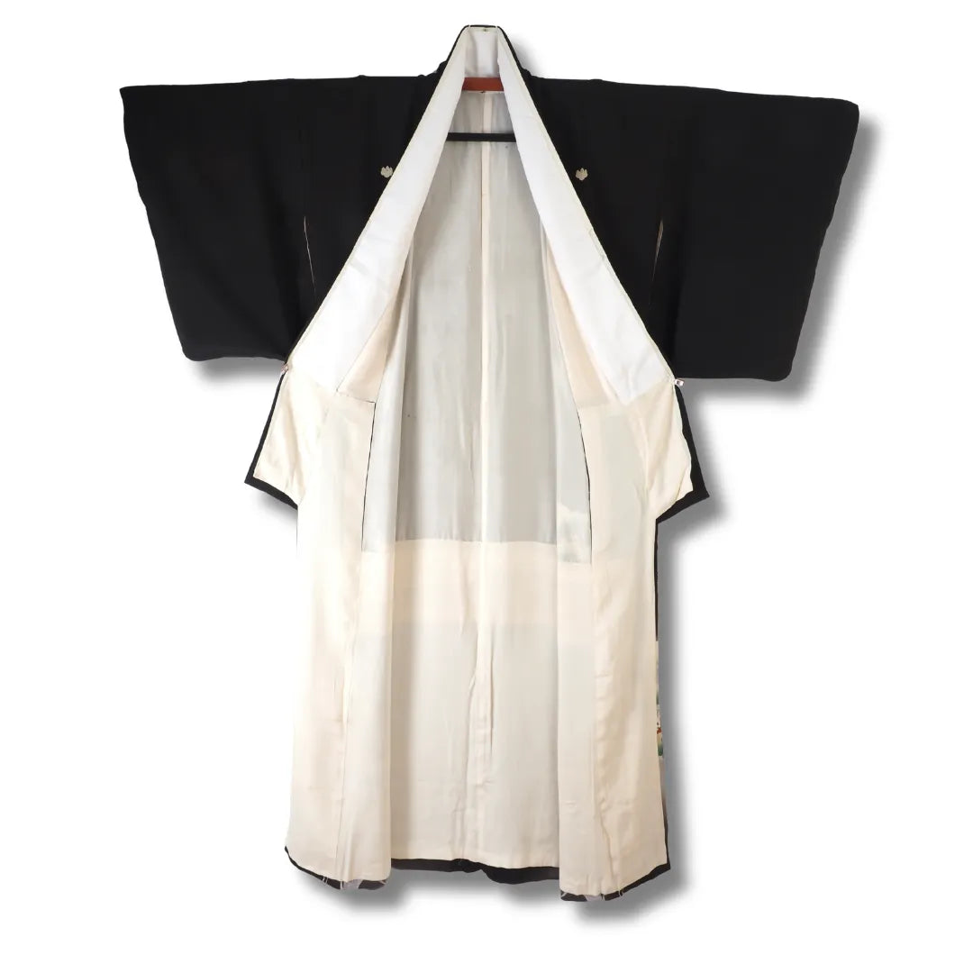 Innenansicht Kimono mit hellem Innenfutter